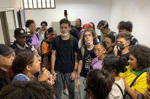 Estudantes ocupam Reitoria da UFPI, sob protesto e indignação (Foto: Foto/Pedro Melo)
