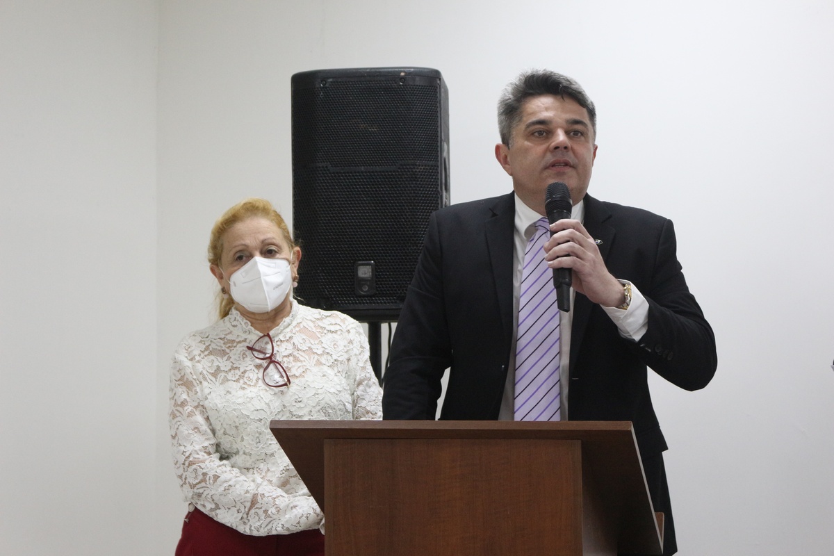 Presidente do CRA-PI, Liberal Neto e vice-presidente Lourdes Salmito