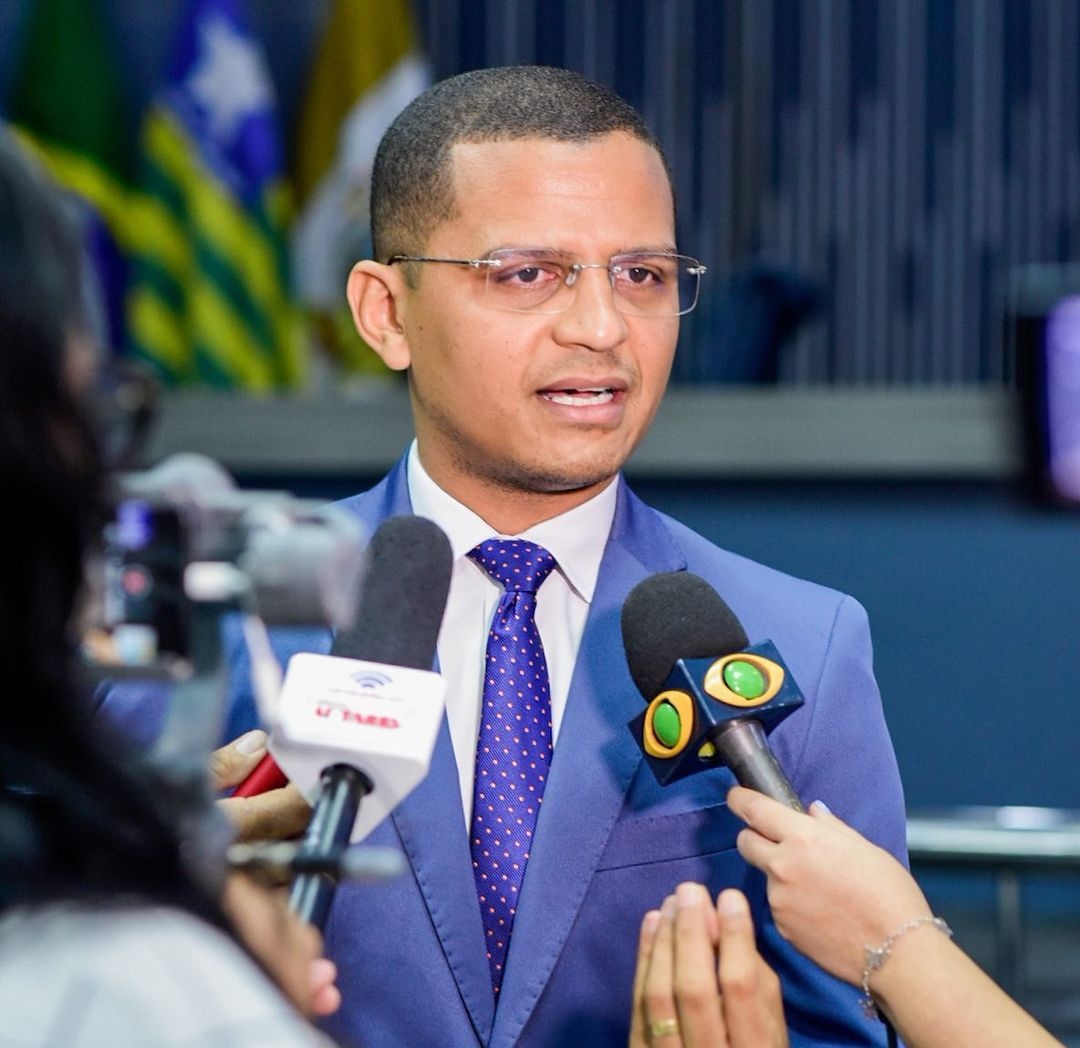 O vereador reafirma presença na oposição, mesmo permanecendo tanto tempo em um partido da base governista.