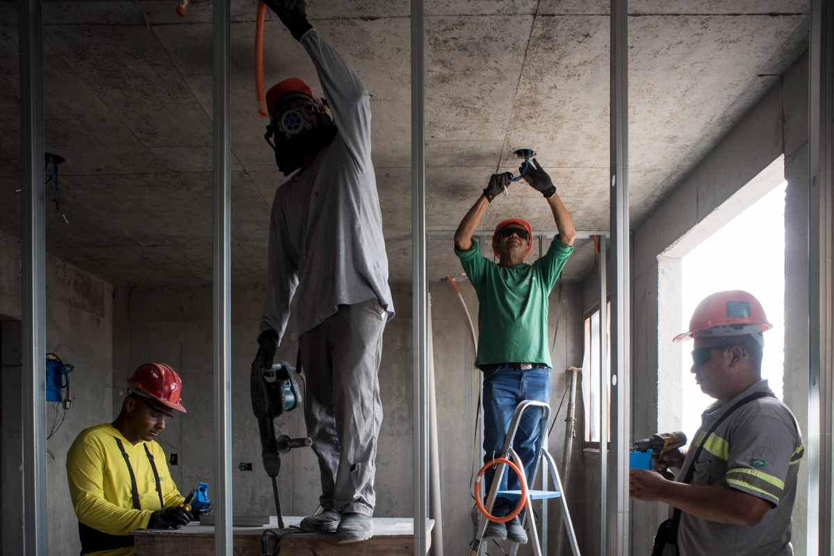 Oportunidade para pedreiros de canteiro de obras