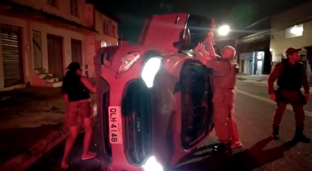 Acidente na Avenida Mirtes Melão do bairro Alto da Ressurreição