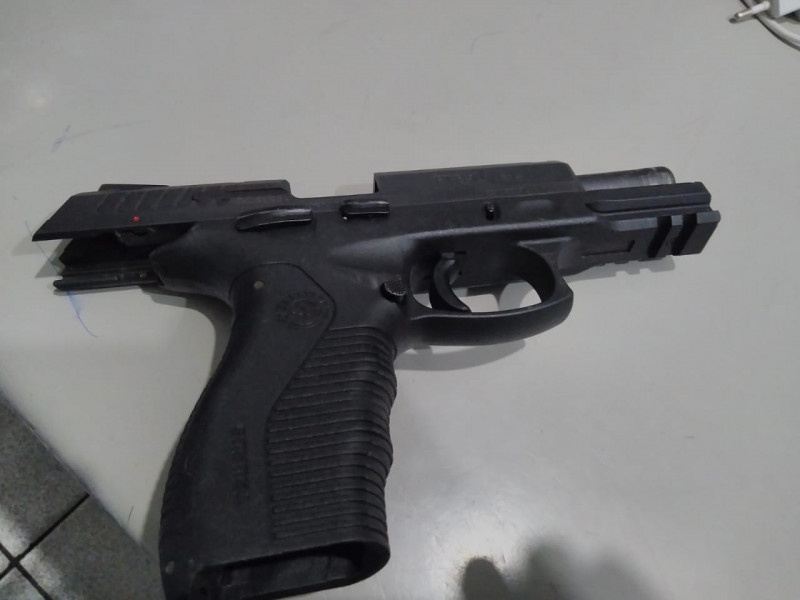 Arma de fogo apreendida no bairro Dirceu, zona sudeste de Teresina