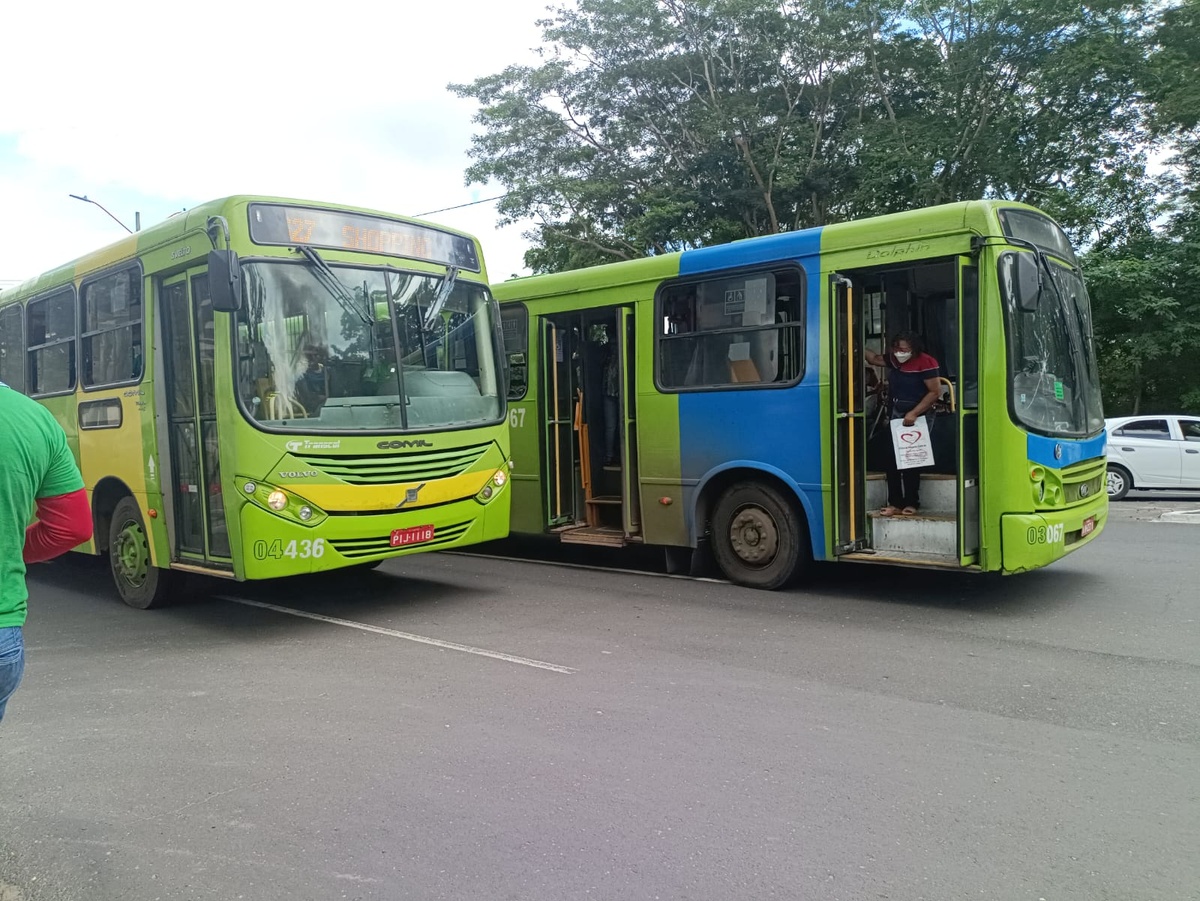 Paralisação de ônibus em Teresina