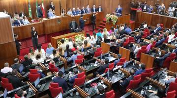 Posse dos deputados estaduais do Piauí (Foto: Ângela Carvalho)