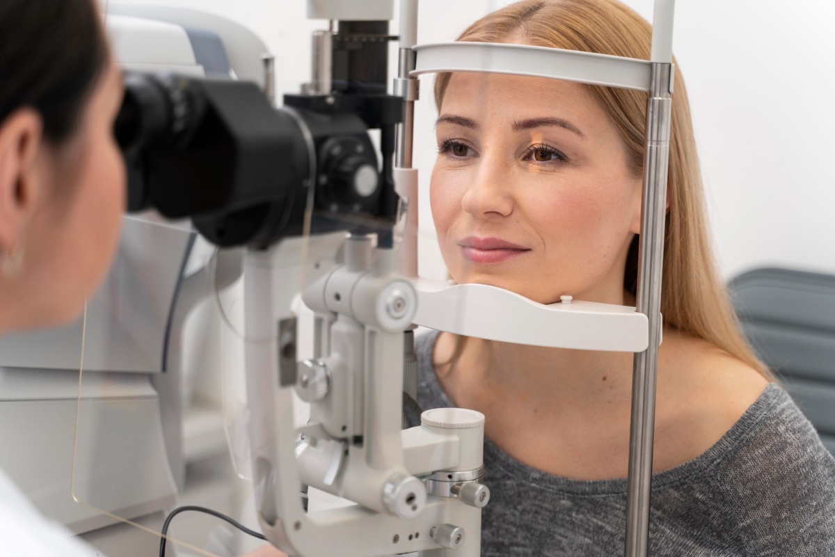 Check-up oftalmológico: Abra seus olhos para a saúde.