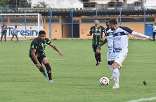 Partida entre Altos e Fluminense (Foto: Foto - Elziney Santos)