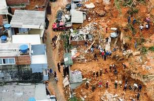 Tragédia no litoral norte de São Paulo (Foto: Sérgio Barzagui)