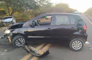 Acidente na BR-230 no Sul do Piauí deixa dois feridos após conversão indevida. (Foto: Divulgação/ PRF-PI)