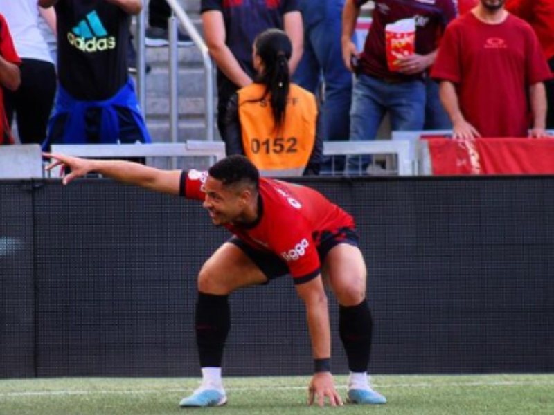 Vitor Roque, autor do gol da partida.