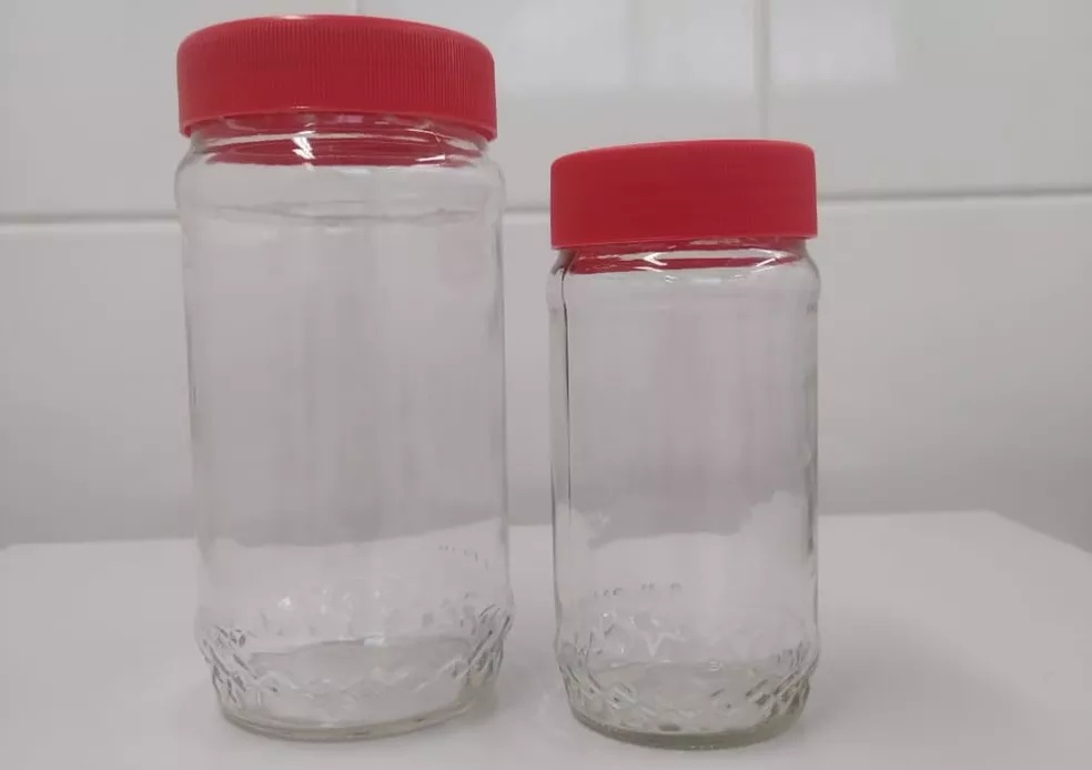 Frascos de vidro para doação de leite