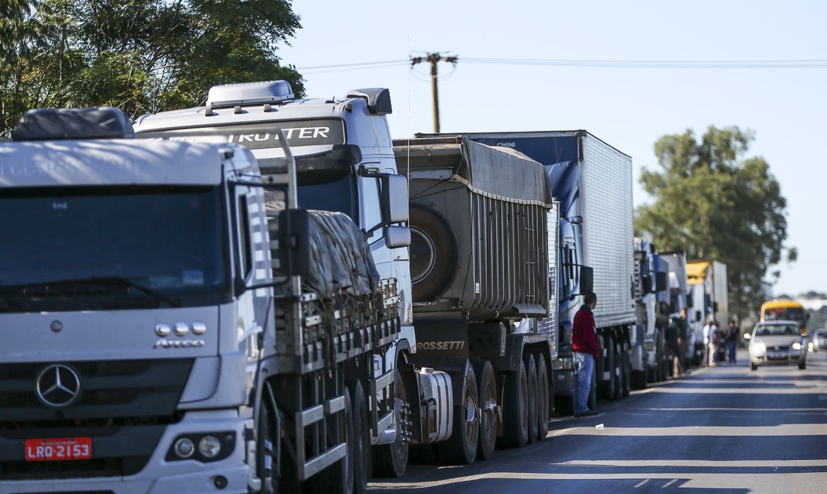 Prazo para realização do exame toxicológico obrigatório por motoristas é até dezembro.