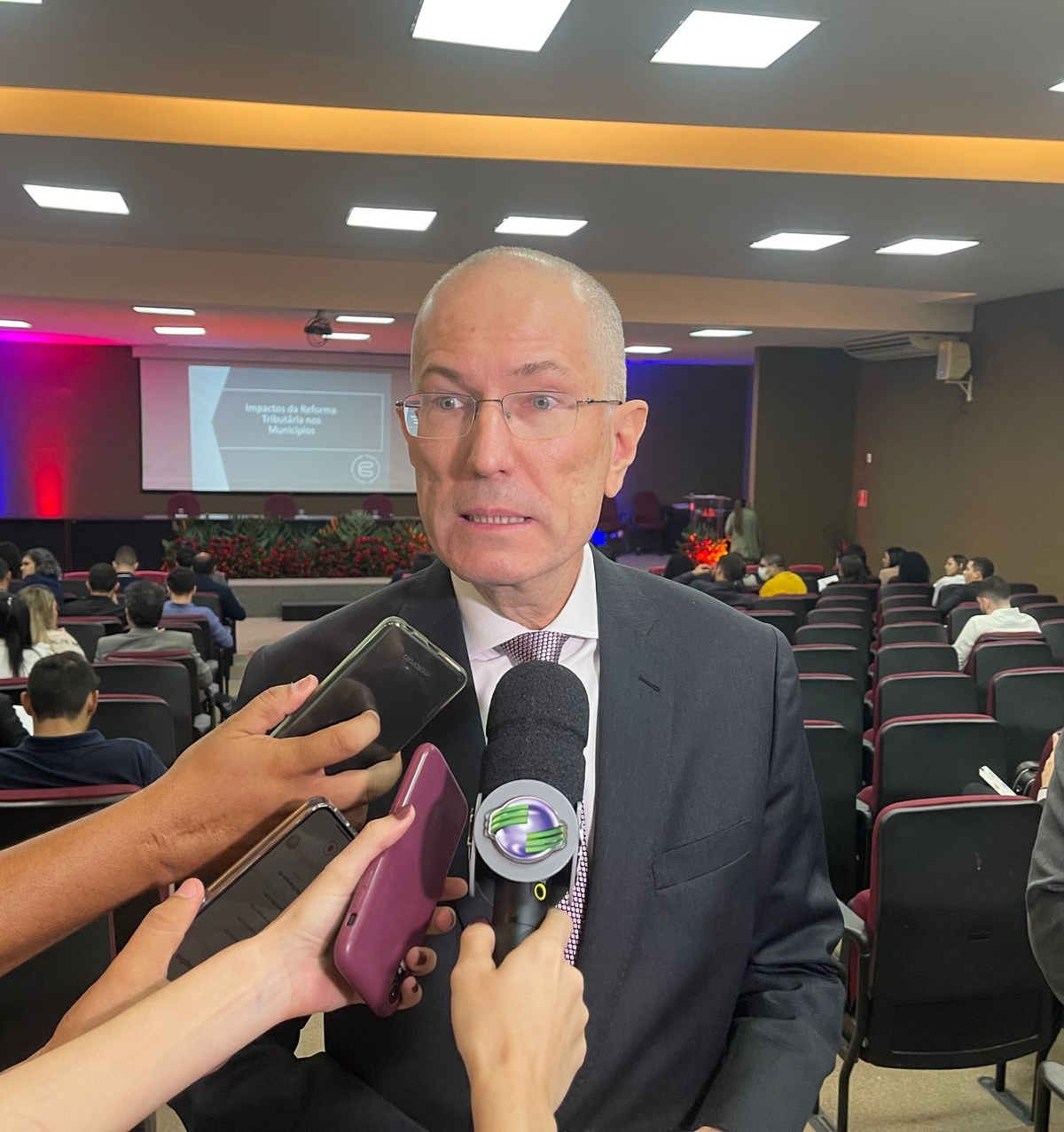 Advogado e palestrante, Jimir Doniak.