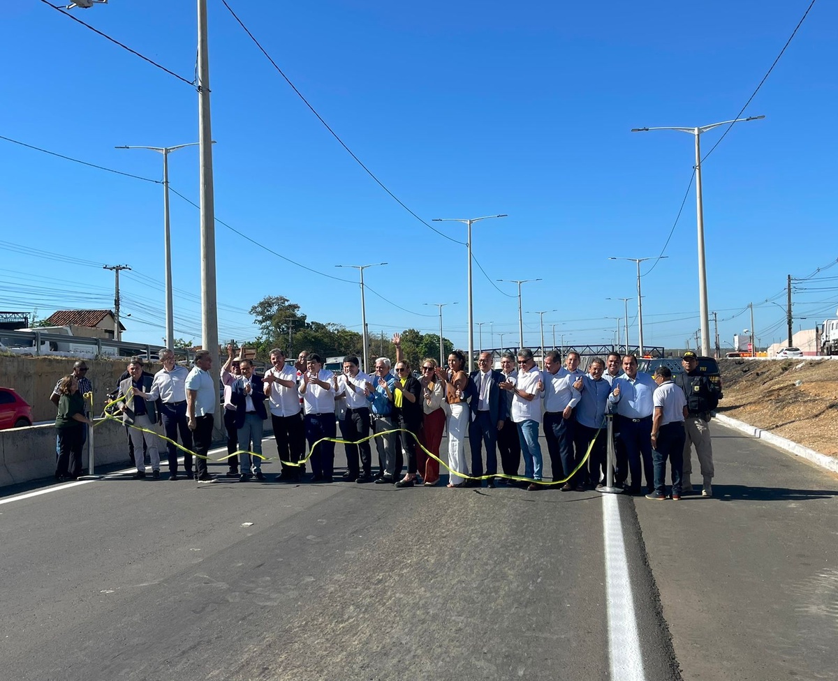 Várias autoridades estiveram presentes no evento.