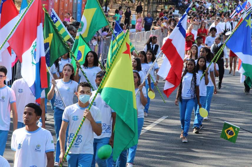 Desfile Cívico-Militar de 7 de Setembro na cidade de Teresina.