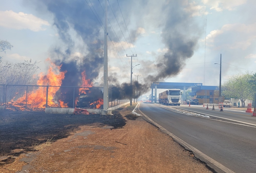 Incêndio no posto da PRF em Campo Maior