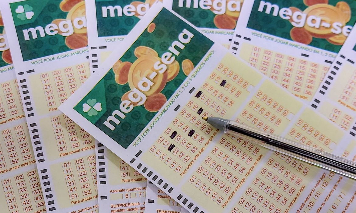 Mega-Sena sorteia nesta quinta-feira prêmio acumulado em R$ 6 milhões.