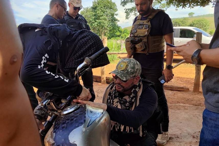 Operação policial revela esquema de venda ilegal de motos em Oeiras.
