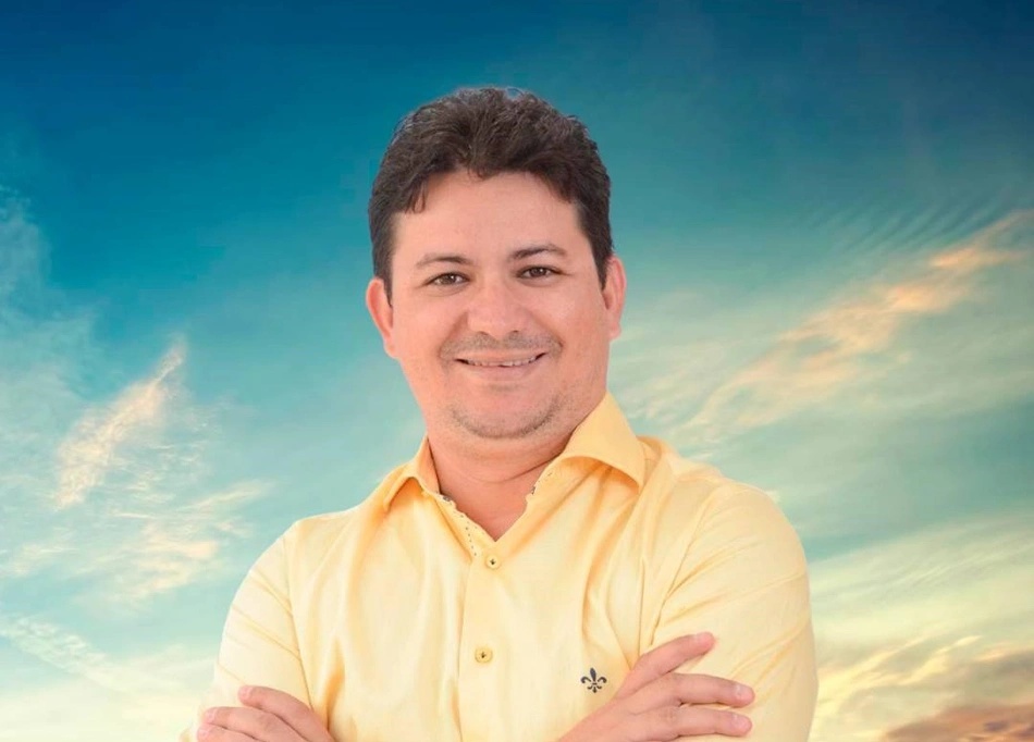Prefeito de Paes Landim (PP), Thalles Moura Fé.
