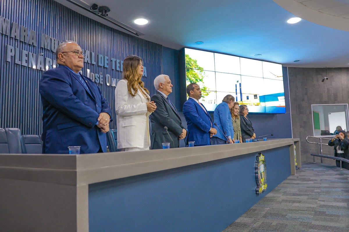 A sessão não contou com a presença de Dr. Pessoa.
