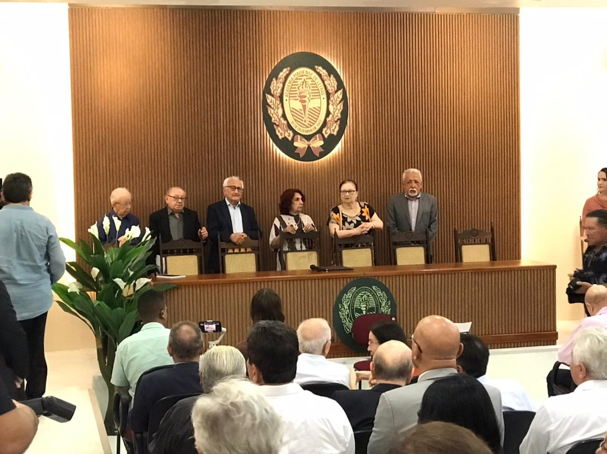 Espaço modernizado é palco de relevante celebração cultural e intelectual.