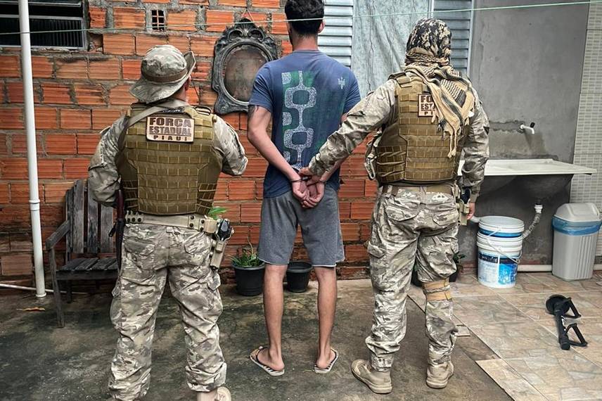 Operação Interditados: Polícia prende duas pessoas e interdita duas lojas.