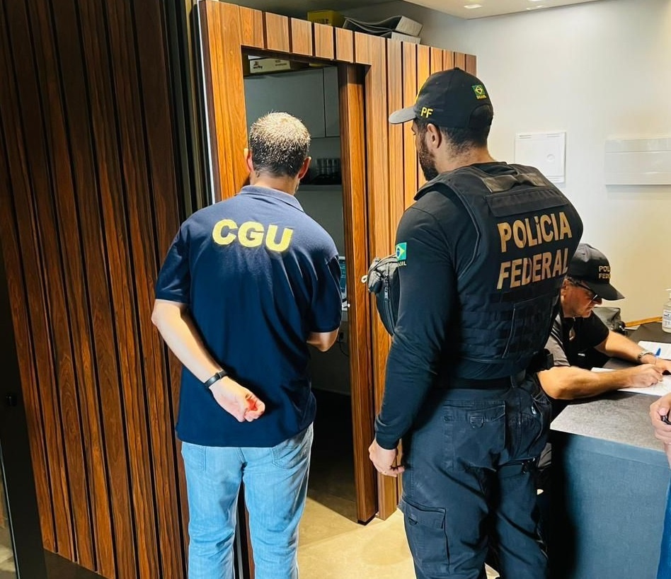 A operação da PF contou com a Controladoria Geral da União.