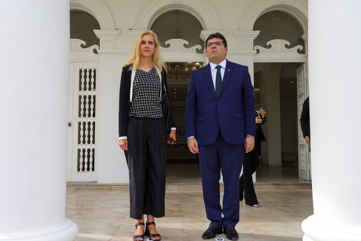 Embaixadora da UE discute investimentos em hidrogênio verde durante visita ao Piauí.