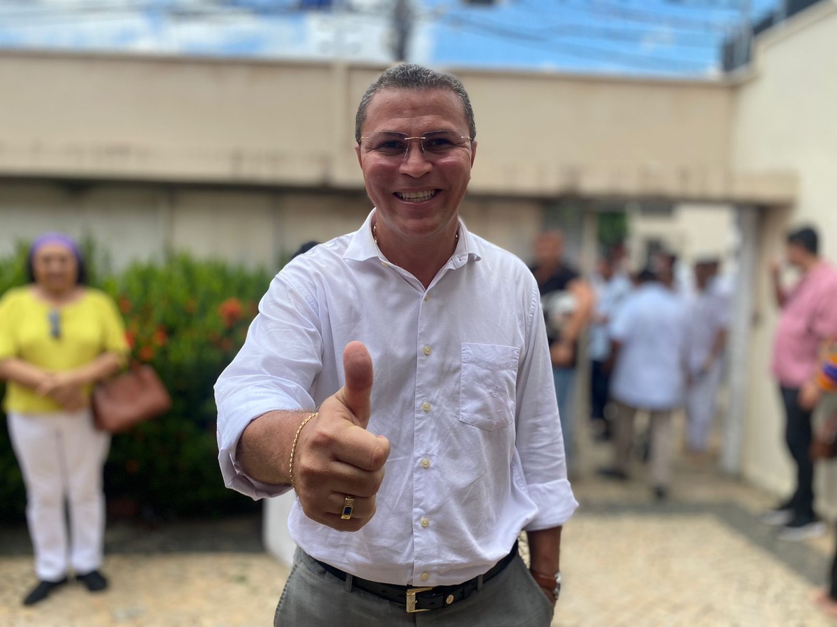 Gustavo de Carvalho.