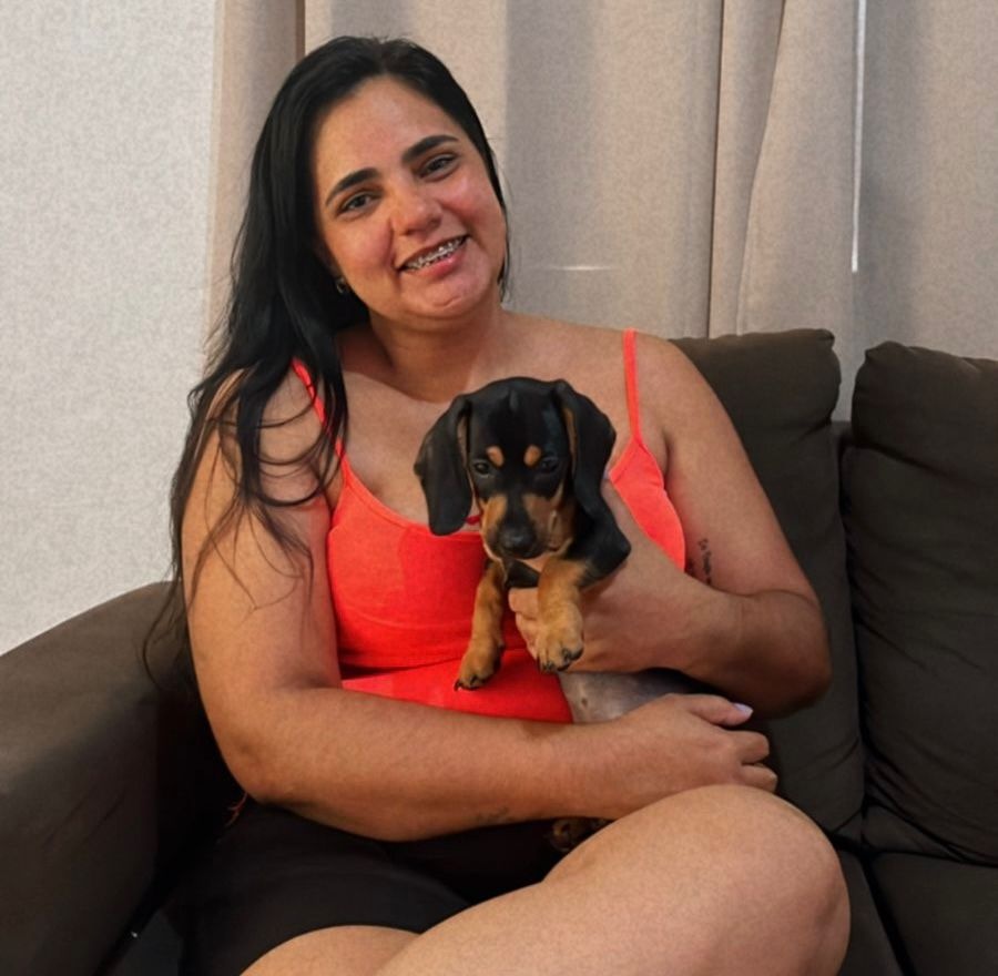 Jaqueline Ximenes e o pequeno Meg Ylohan.