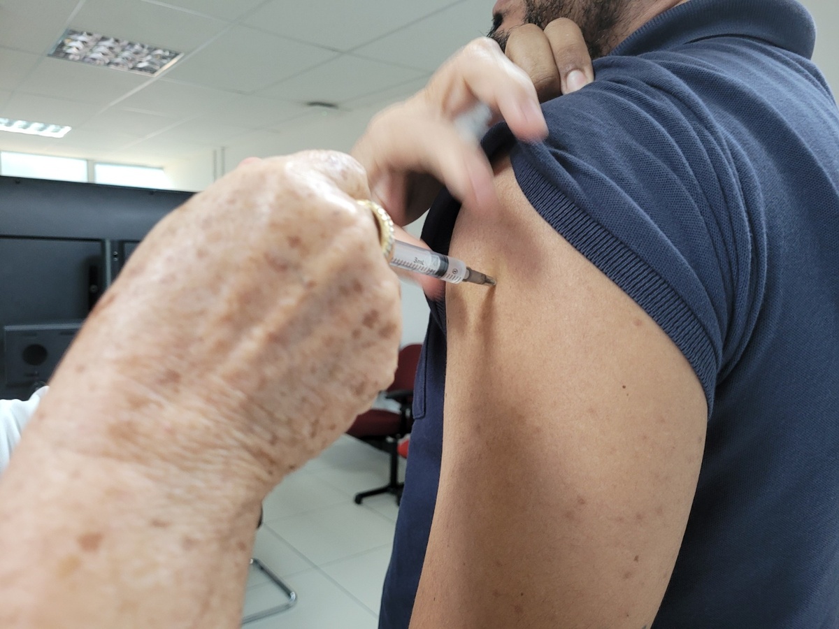 Vacina contra o vírus Influenza.