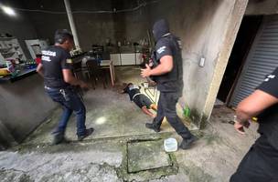 A operação deu cumprimento à prisão de 75 pessoas. (Foto: Polícia Civil)