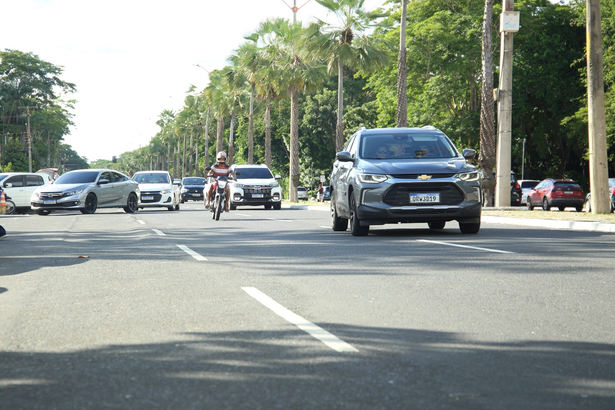 Avenida Marechal Castelo Branco.