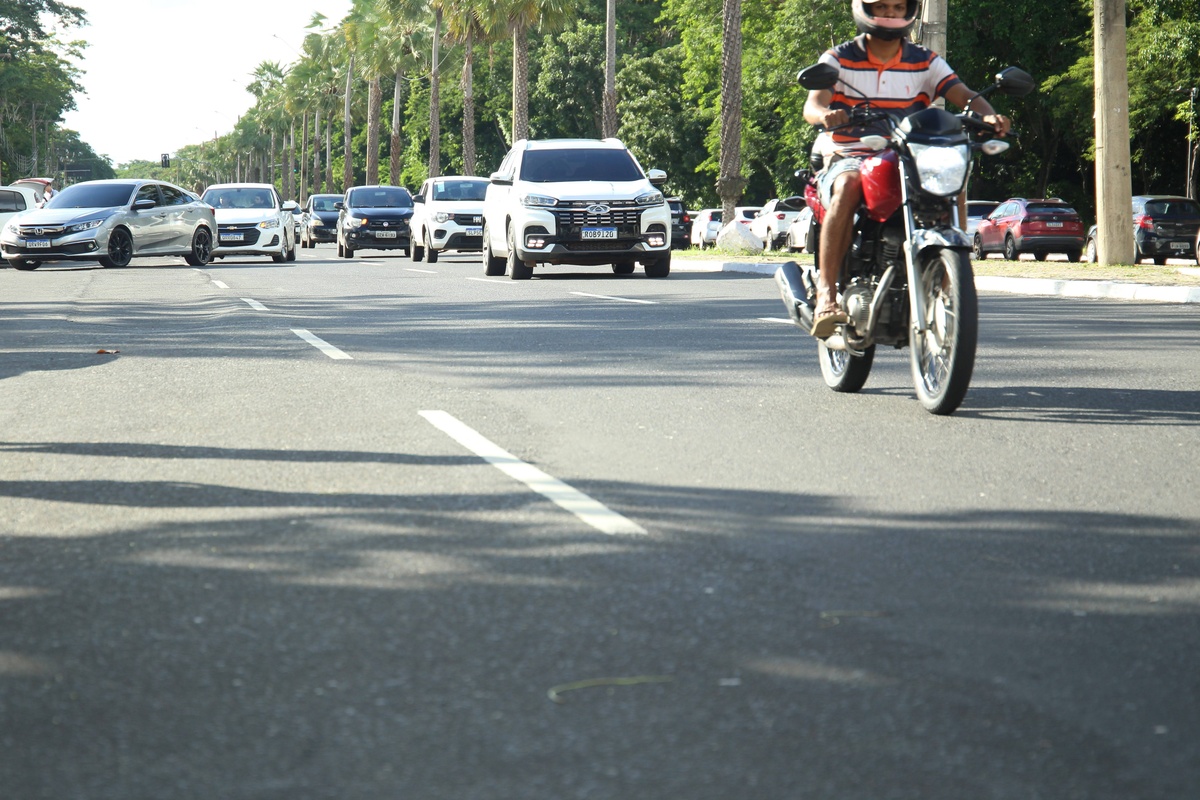 Avenida Marechal Castelo Branco.