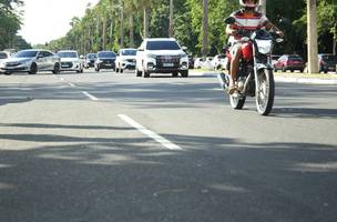 Avenida Marechal Castelo Branco. (Foto: Narcílio Costa/ Correio Piauiense)