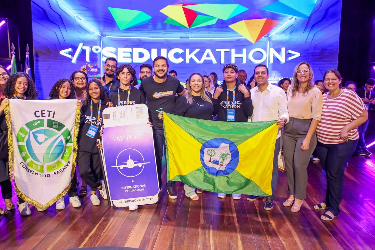 Foram selecionados estudantes de várias cidades do estado.