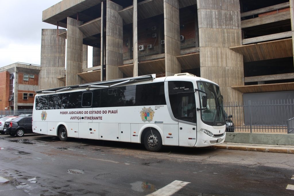 Justiça Itinerante ofertará  serviço de  emissão de documentos gratuitos para população de rua de Teresina.