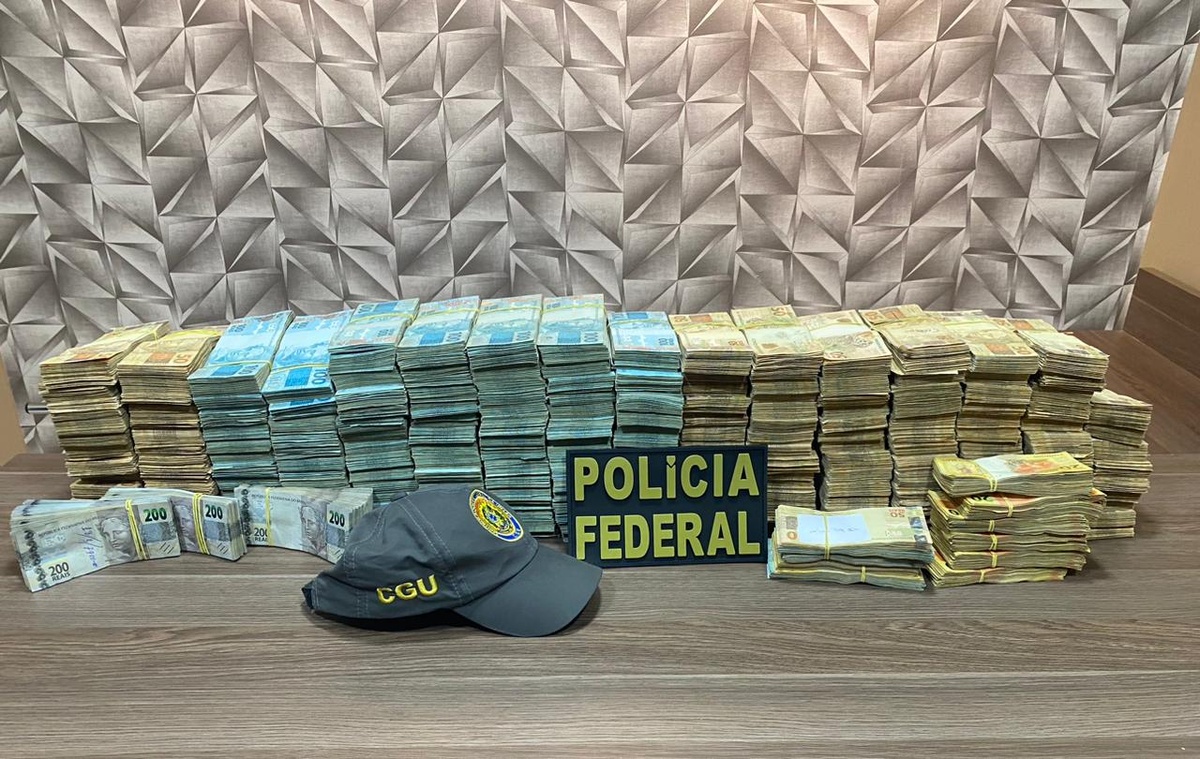 Nove mandados foram cumpridos na capital Teresina e dois em Oeiras, no Sul do estado.