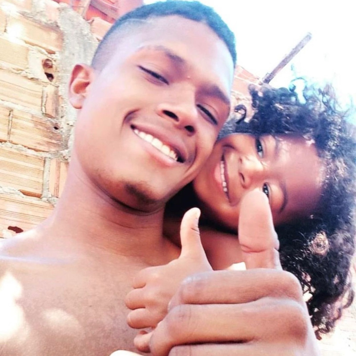 Pai e filha são mortos a tiros dentro de casa na Zona Sul de Teresina.