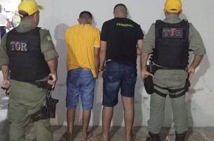 Polícia prende dois homens com arma e munições durante blitz em Teresina. (Foto: Reprodução/ SSP-PI)