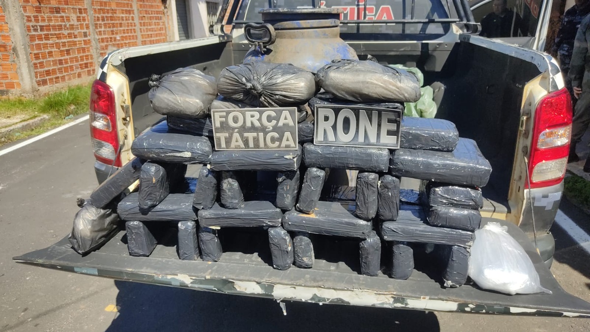 Drogas avaliadas em mais de R$ 150.000,00.