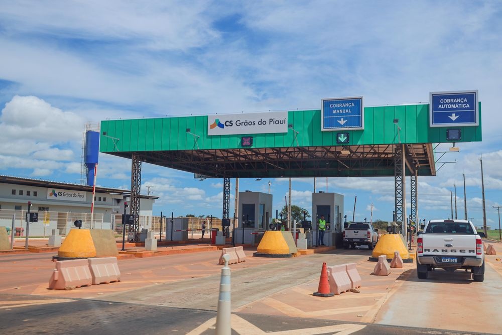 Governador inaugura 236 km da Transcerrados.