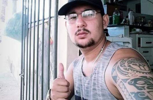 O jovem foi encontrado com aproximadamente quatro marcas de tiro e de ataque animal. (Foto: Reprodução.)