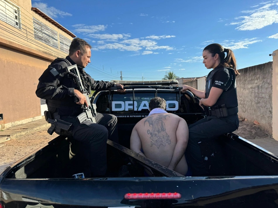 Operação do DRACO prende dois suspeitos em Canto do Buriti e Teresina.