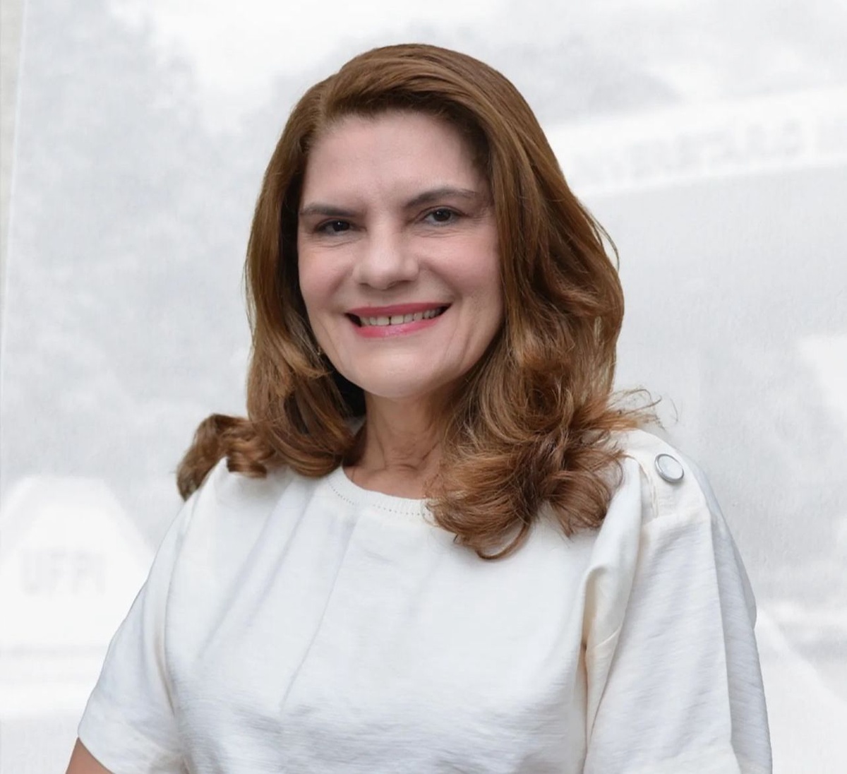Professora Nadir Nogueira.