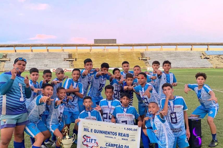 Real F.C Campeão da LIFT Sub-13.