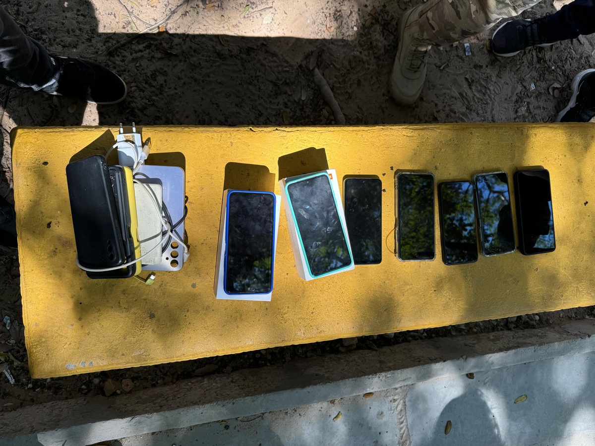 Celulares apreendidos na 24ª fase da Operação Interditados.