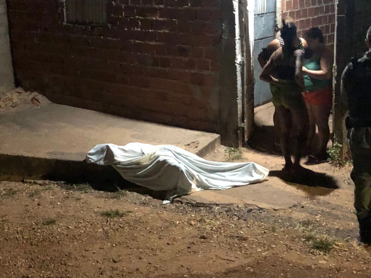 Homem morto a facadas na zona sul de Teresina.