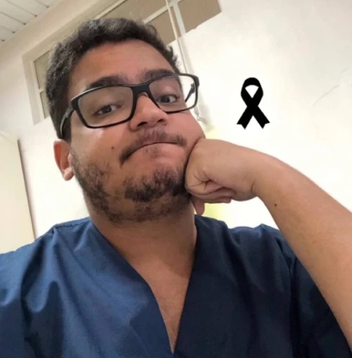 Médico Valdemir Bento da Silva Júnior.