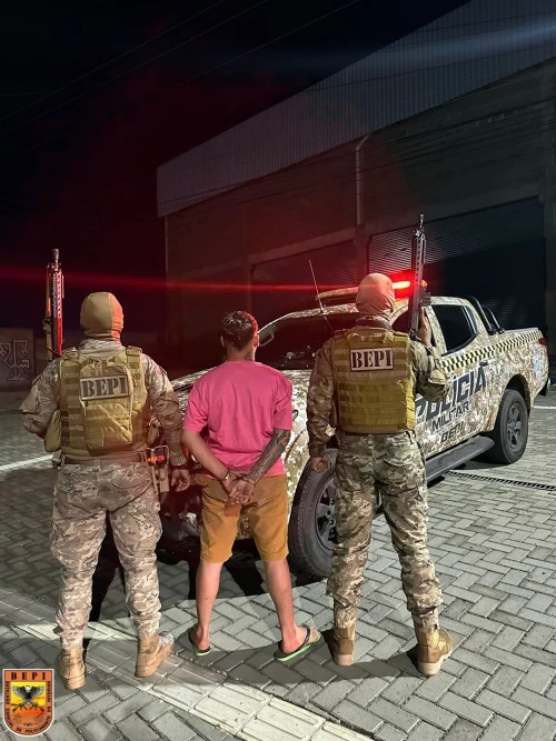 Preso o acusado de atirar em polícia e ajudante de pedreiro na zona sul de Teresina.