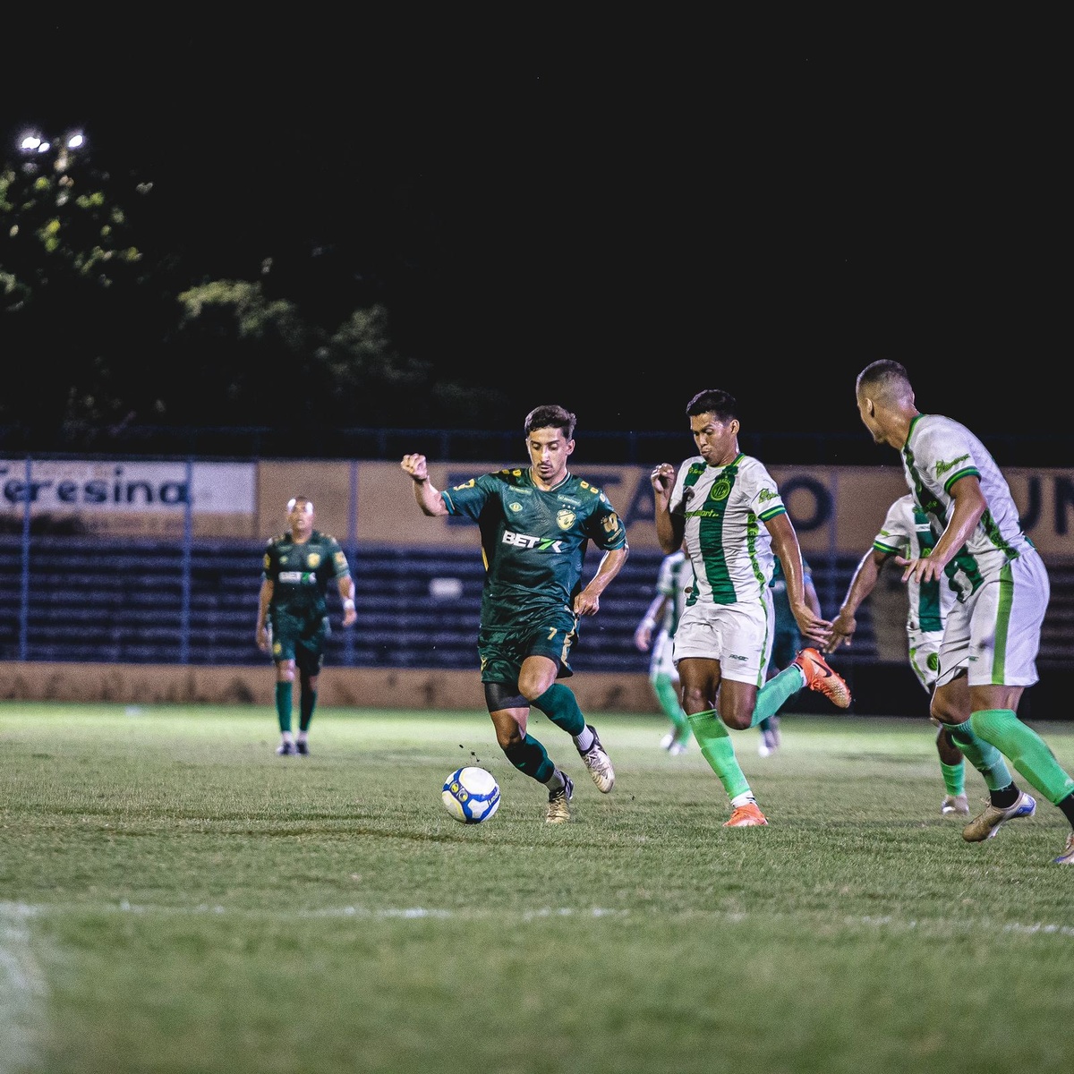 Altos vence Tocantinópolis em casa e reassume liderança do Grupo A2 da Série D.
